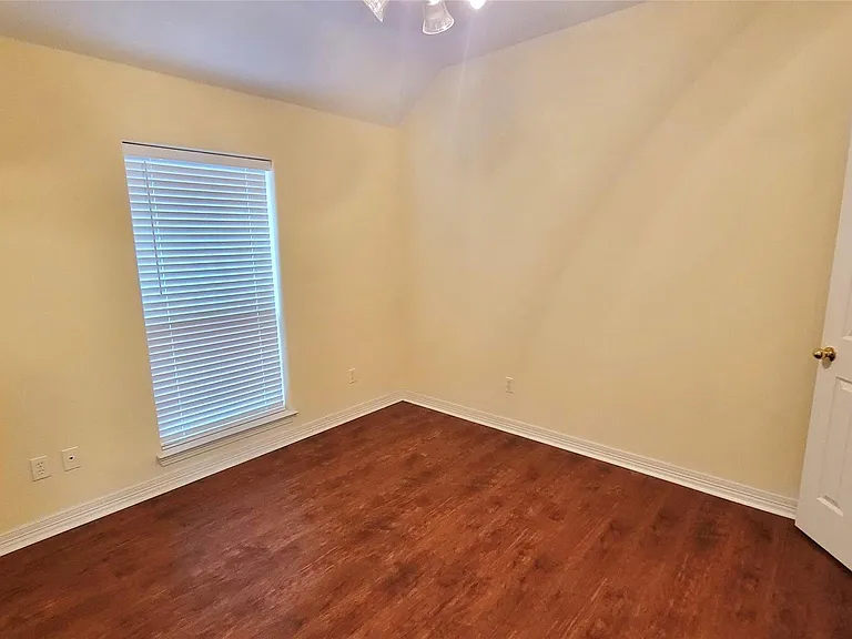 3702 Mystic Cir — Photo 13