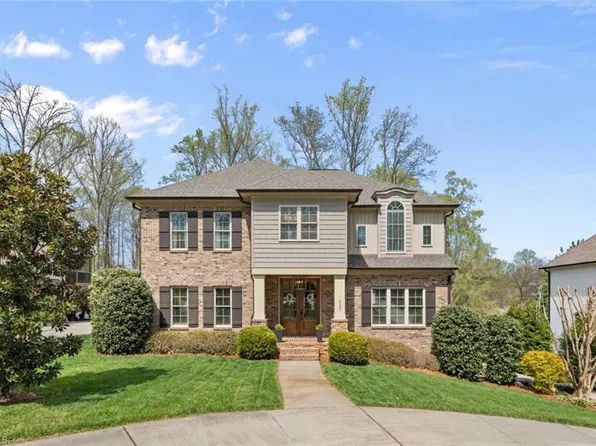 5237 Cedar Hills Ct, Winston Salem, NC 27104