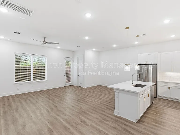 4605 Lavatera St — Photo 4
