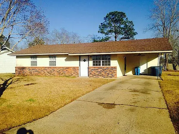 3 bed, 1100 sqft, $1,600 — Photo 4