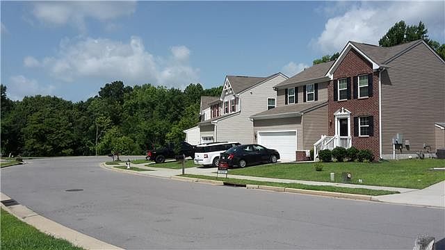 2nd image of 1844 Cottage Grove Way