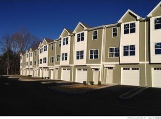 8 Laurel Hill Ct #8, Brookfield, CT 06804