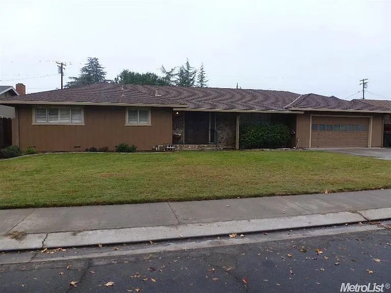 1305 Wallin Way photo 1