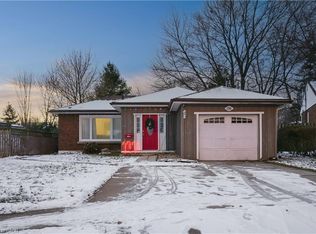 7792 Wilson Cres, Niagara Falls, ON L2G 4S4