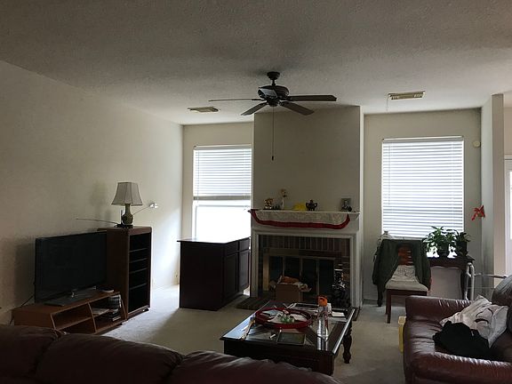 2nd image of 11838 Leaf Oak Dr