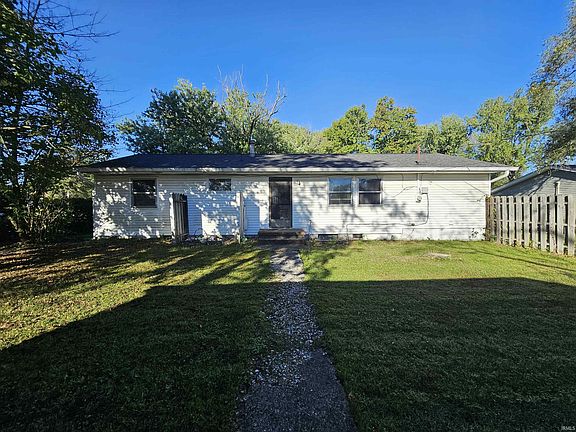 2nd image of 313 W Hickory Dr