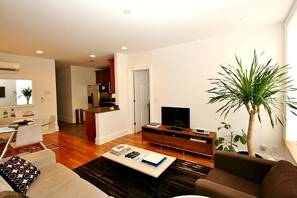 Rented by Corcoran | media 34