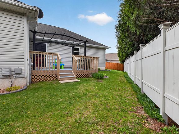 4th image of 3817 Spring Ct