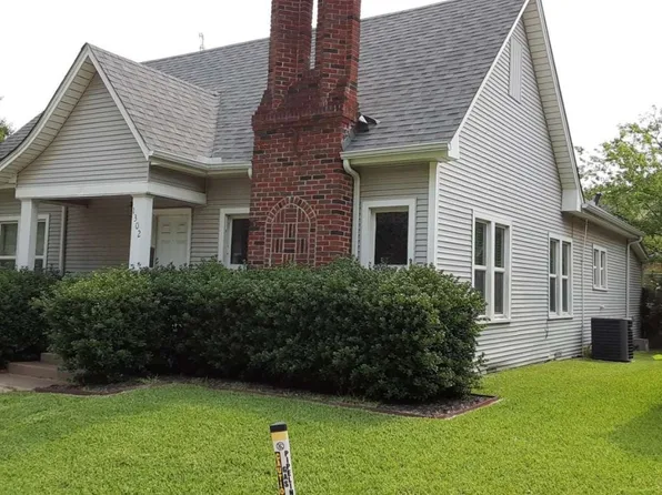 1302 Monroe St, Commerce, TX 75428