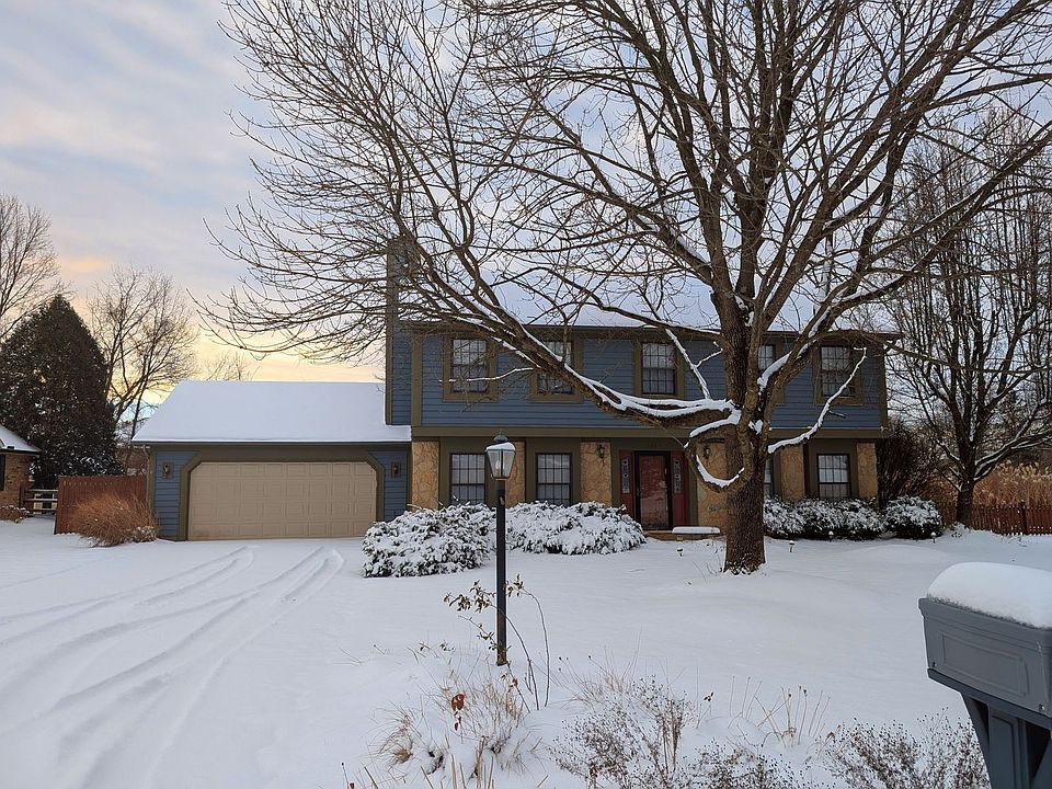 1st image of 3985 Walnut Grove Ln