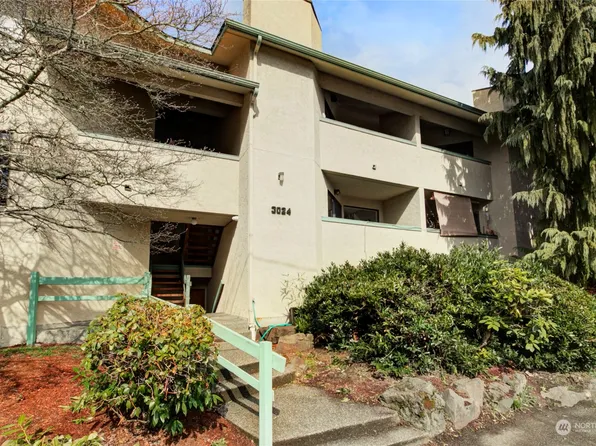 3024 NE 143rd Street #304, Seattle, WA 98125