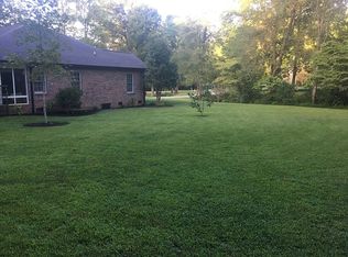 305 Mooreland Dr NE, Conover, NC 28613