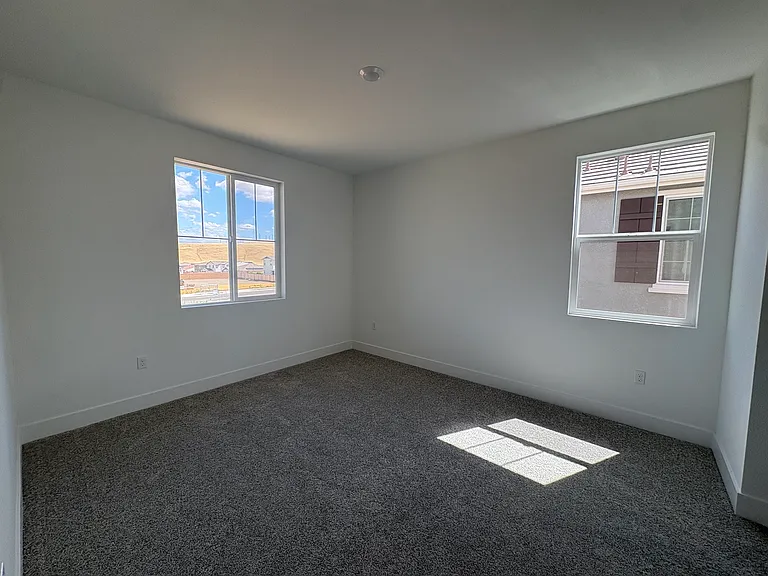 7966 Lamplight Dr — Photo 29