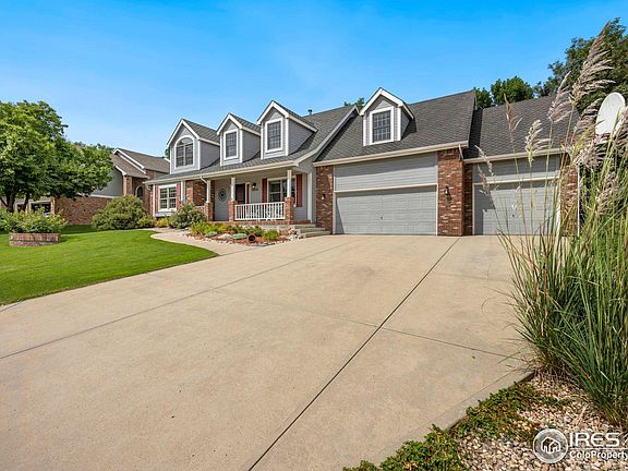 3rd image of 1012 Hinsdale Dr