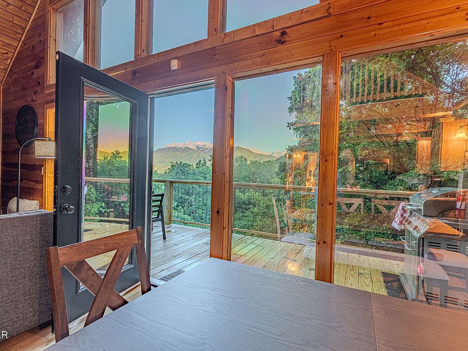 1025 Wiley Oakley Dr, Gatlinburg, TN 37738 | Zillow