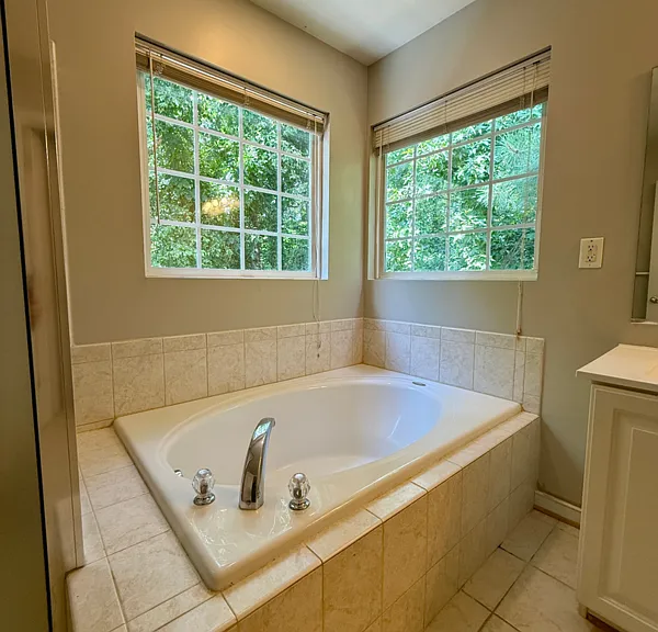 1529 Olde Sage Ct — Photo 33