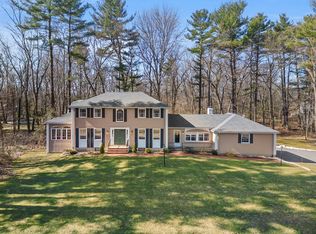 6 Landau Ln, Andover, MA 01810