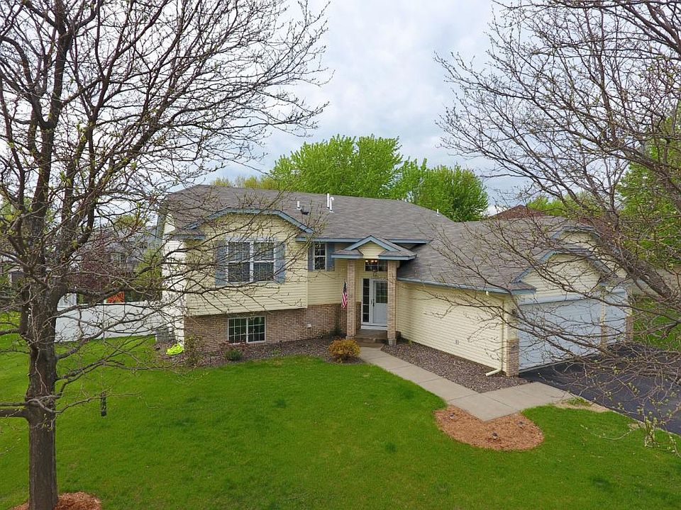 1st image of 10530 Van Buren Cir NE