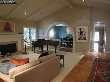 2nd image of 2407 Alamo Glen Dr