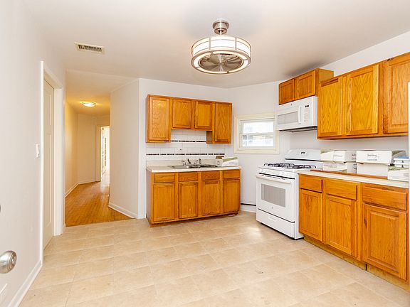 4th image of 1452 N Kedzie Ave #2