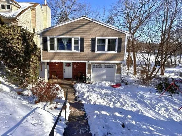 3 Hillside Rd, Denville, NJ 07834