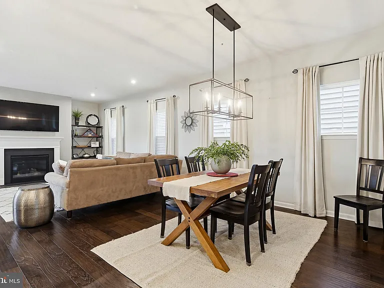 133 Limpkin Ave — Photo 5