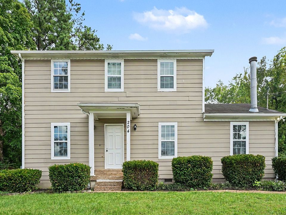 1st image of 204 New Towne Ct