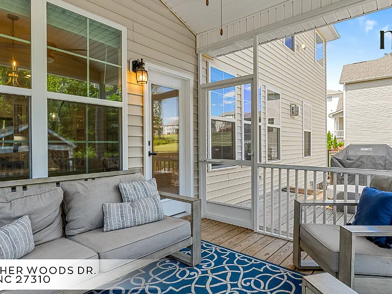 4660 Thatcher Woods Dr — Photo 44