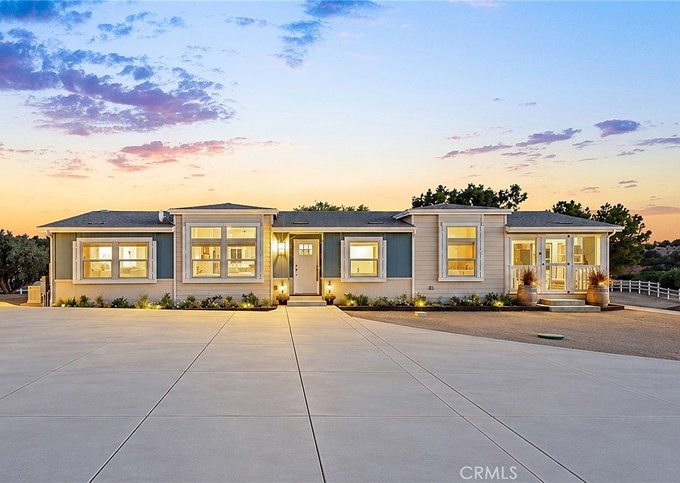 1st image of 37098 Yuma Ln