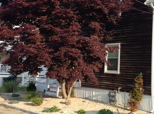 49 H St, Hull, MA 02045