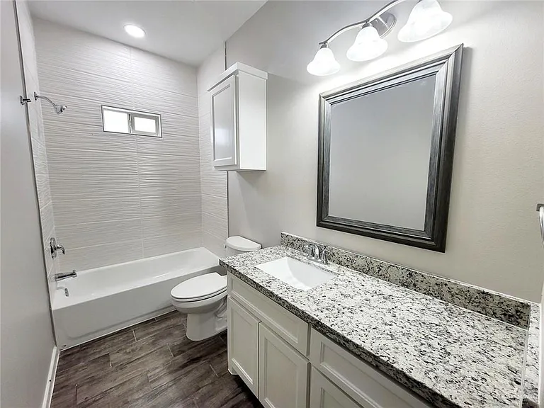 5805 Swallow Ave #3 — Photo 16