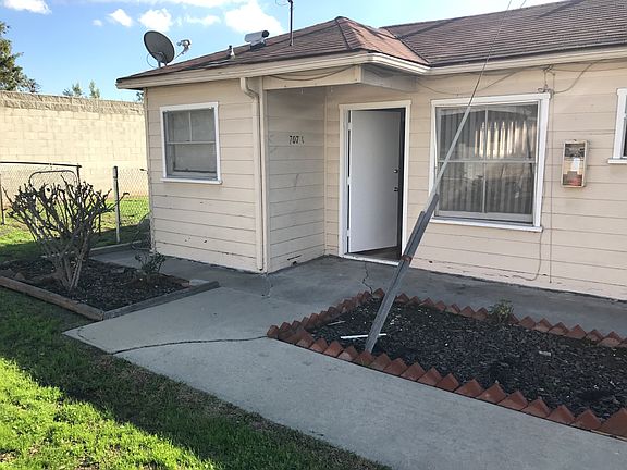 2nd image of 707 3/4 W 214th St