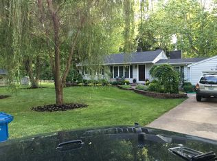 138 Brookside Ln, Ballwin, MO 63021