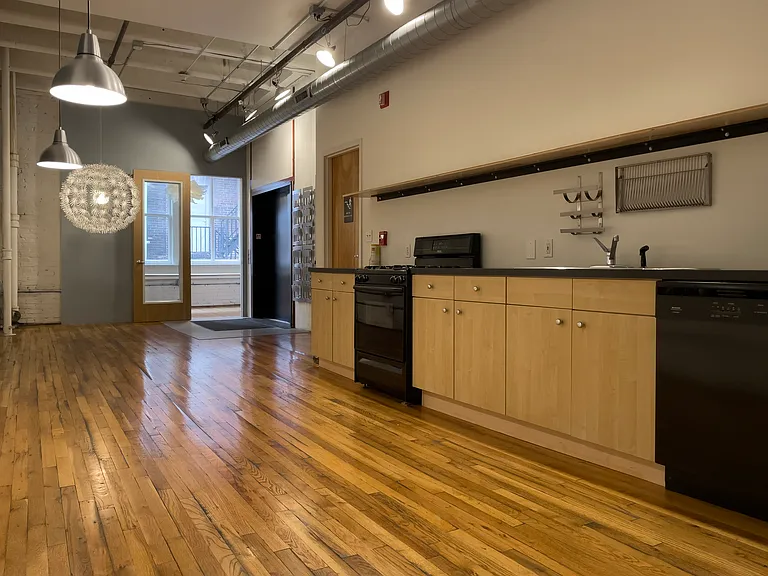 945 Liberty Ave #600 — Photo 27