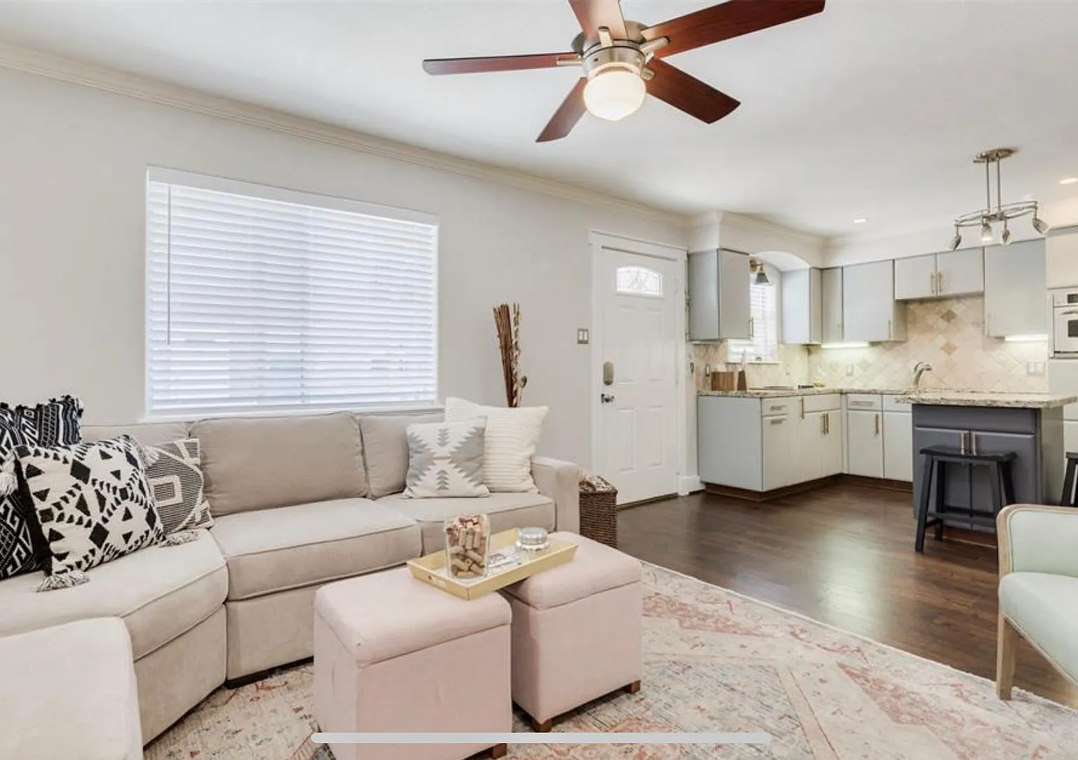 1 bed, 773 sqft, $1,650 — Photo 3