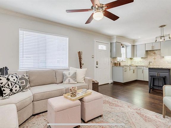 3rd image of 1449 Heights Blvd APT 112