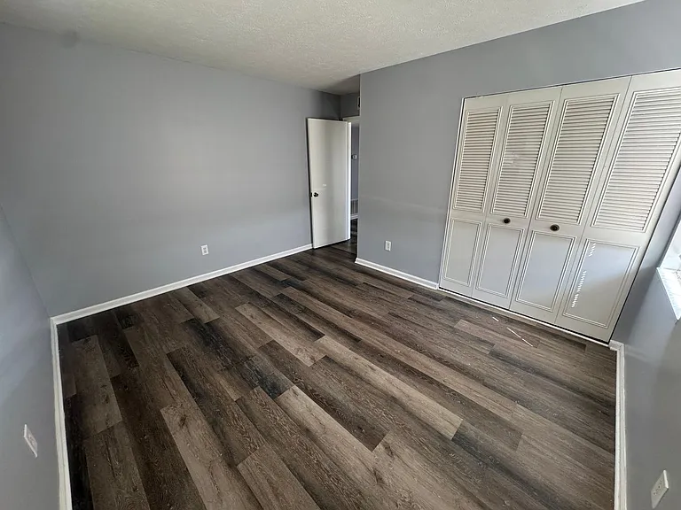 4401 Landside Dr — Photo 8