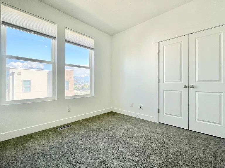 11108 S Owen Ridge Way — Photo 43