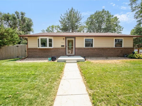 950 Dannys Court, Longmont, CO 80501