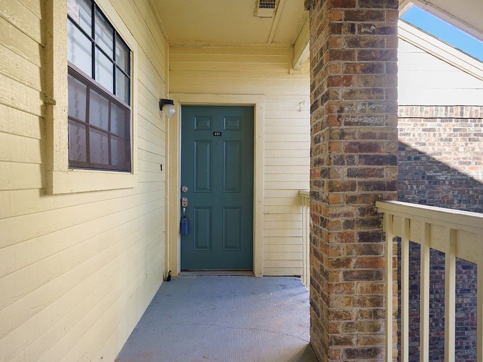 1st image of 3120 Devonshire Dr APT 231