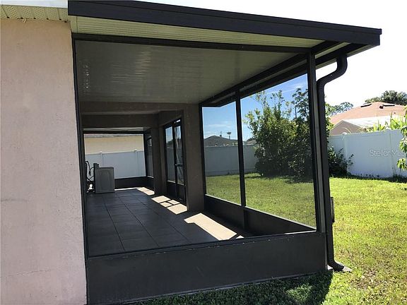 5th image of 802 Massy Ct