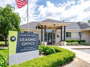 Hampton Court, Westland, MI 48185