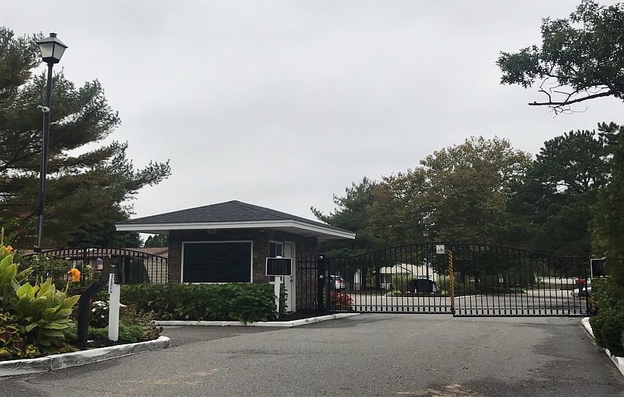 1st image of 161 Village Cir W
