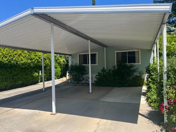 12180 Laurel Dr, Auburn, CA 95603