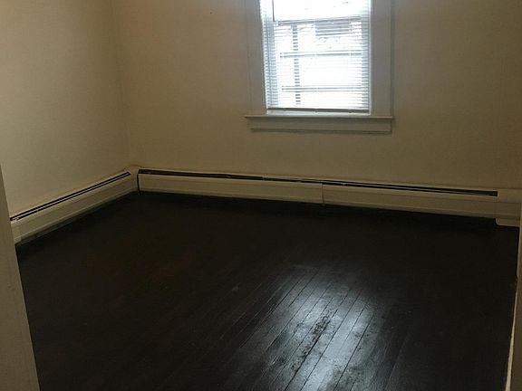 5th image of 326 Fern Ave APT 3