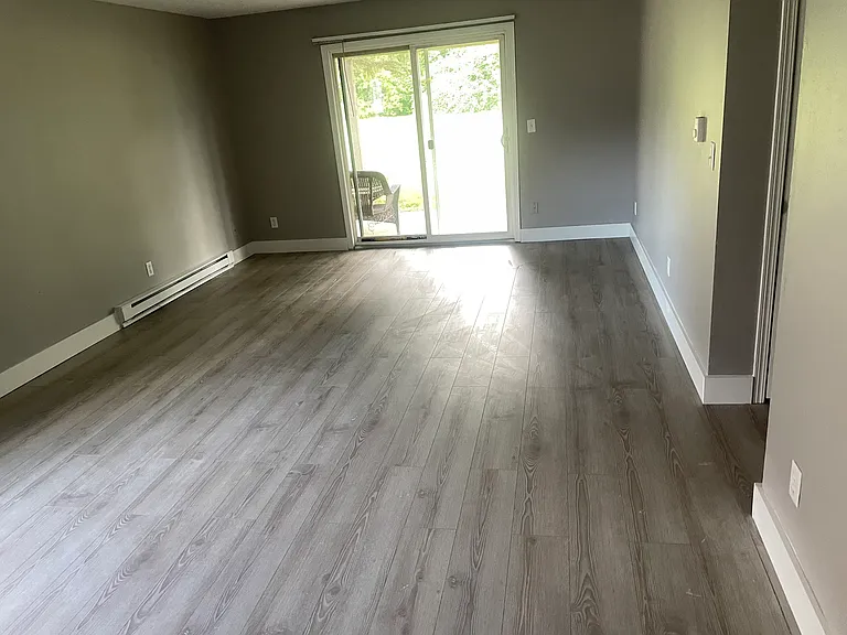 5155 Seaton Hall Dr #4 — Photo 5