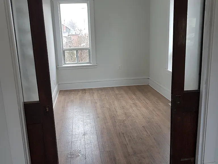 115 Park Row N #1 — Photo 7