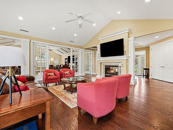 3rd image of 107 Culp Hill Dr
