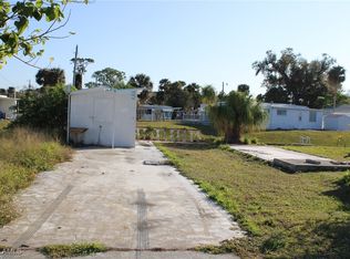247 Lantern Ln, North Fort Myers, FL 33917
