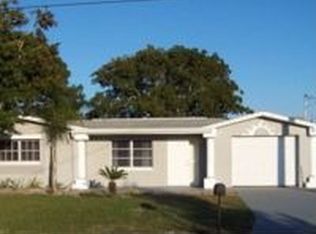 8910 Chilton Dr, Port Richey, FL 34668